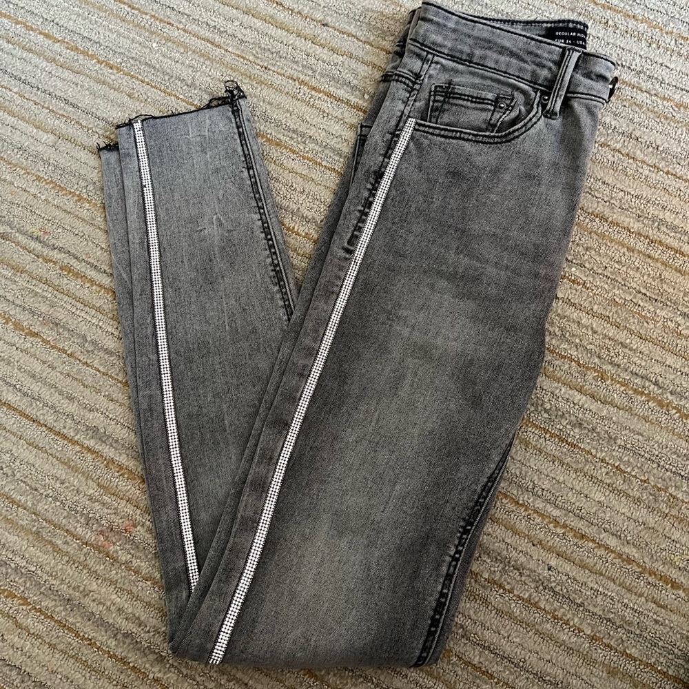 Grey jeans
